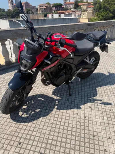 Honda CB 500 Hornet (2024 - 25) usata