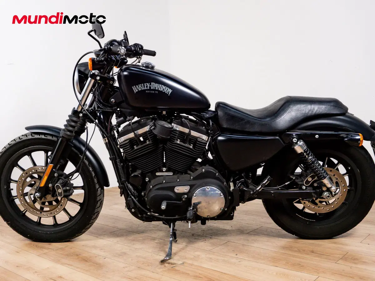 Harley-Davidson 883 Iron (2009 - 11) - XL 883N (6)