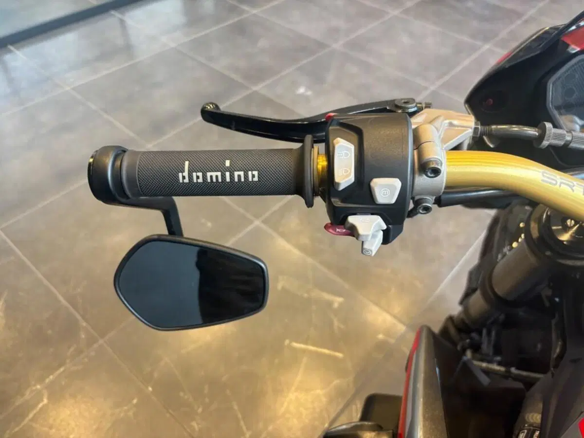 Triumph Street Triple RS (2020 - 22) (7)