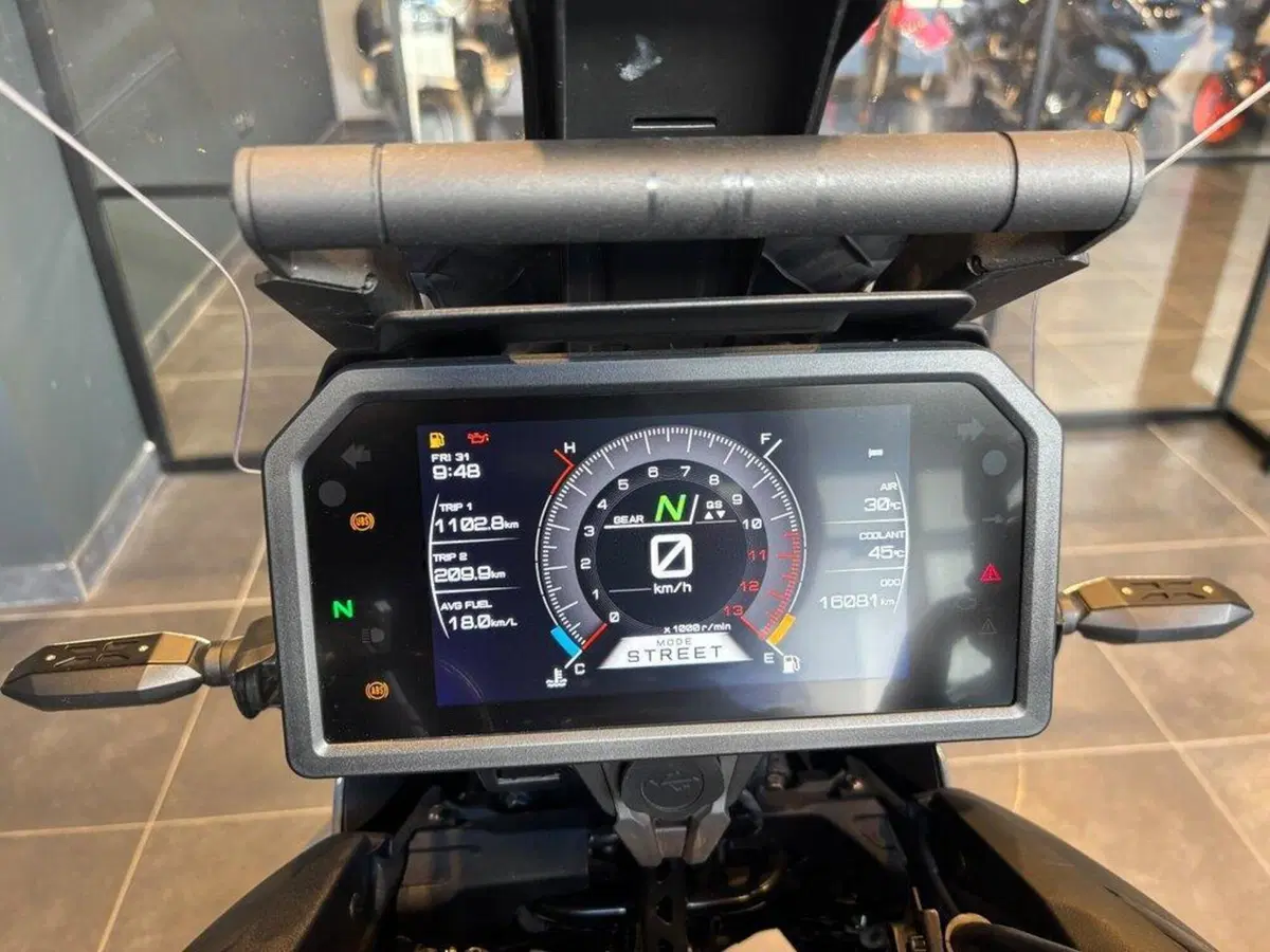 Yamaha Tracer 9 GT+ (2023 - 24) (7)