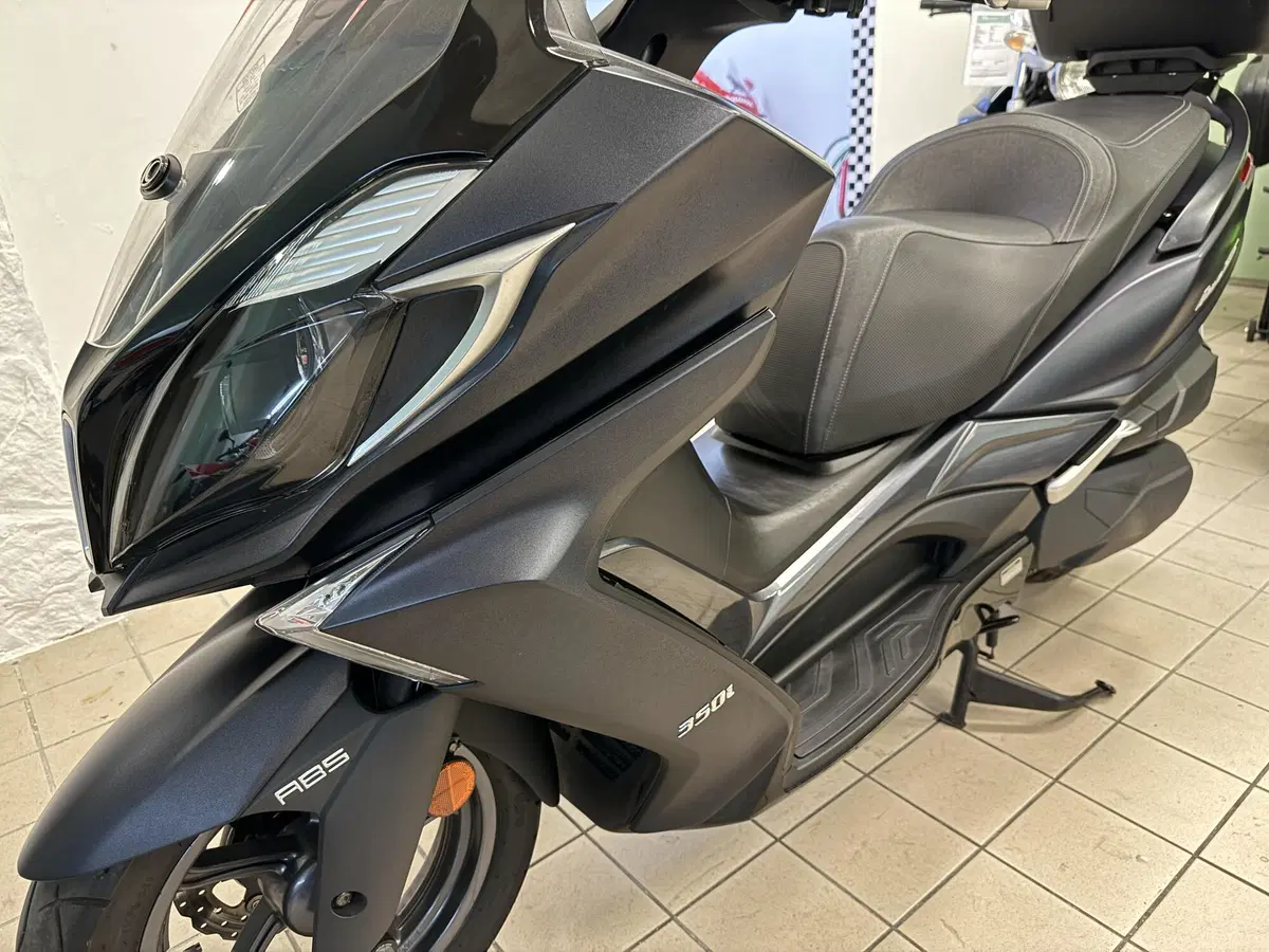 Kymco Downtown 350i ABS (2015 - 17) (8)
