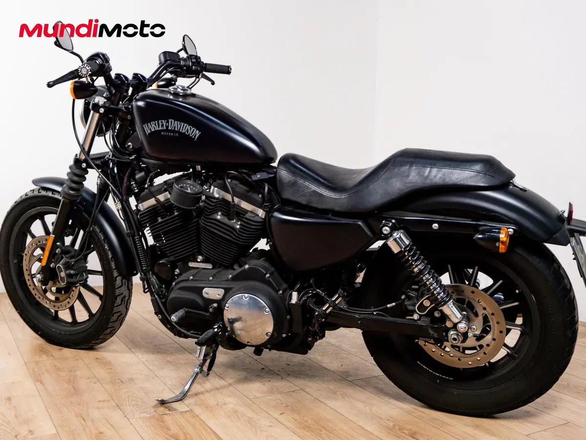 Harley-Davidson 883 Iron (2009 - 11) - XL 883N (7)