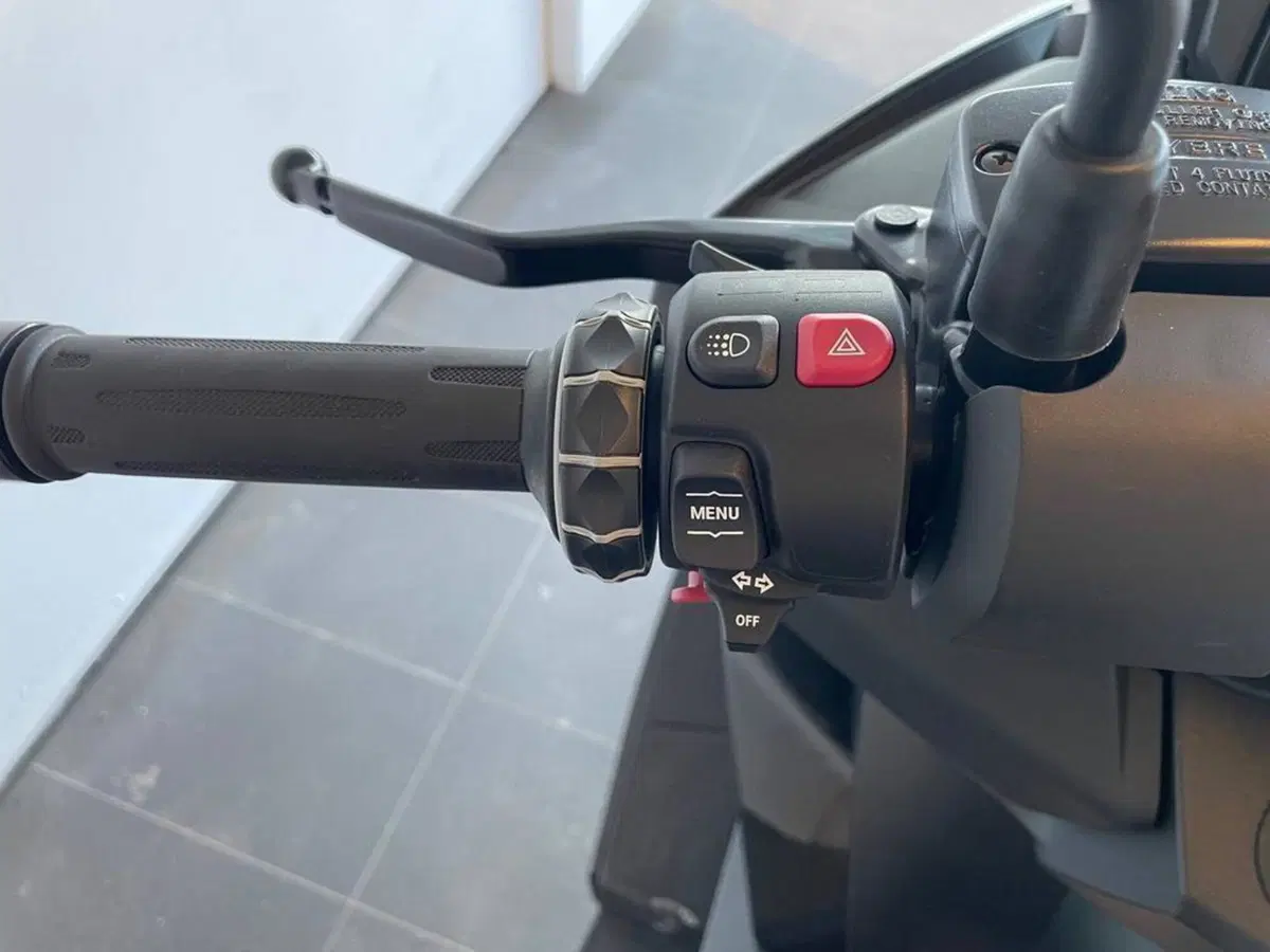 Bmw C 400 GT (2021 - 24) (4)