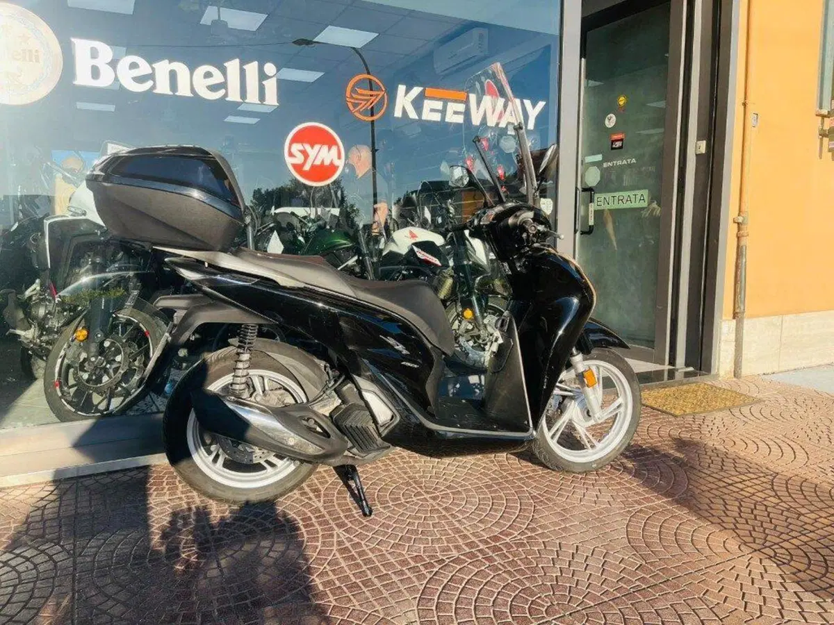 Honda SH 150i (2020 - 23) (6)