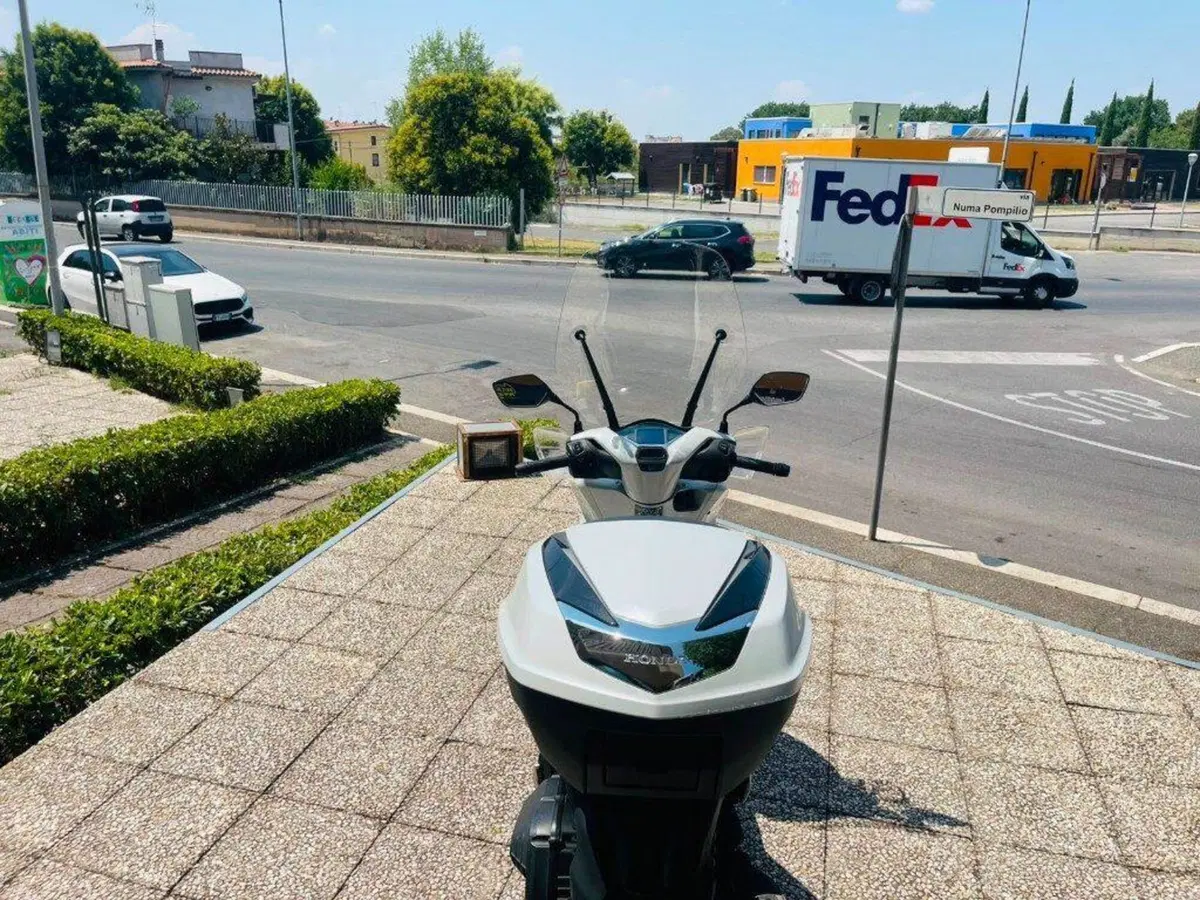 Honda SH 150i (2020 - 23) (9)