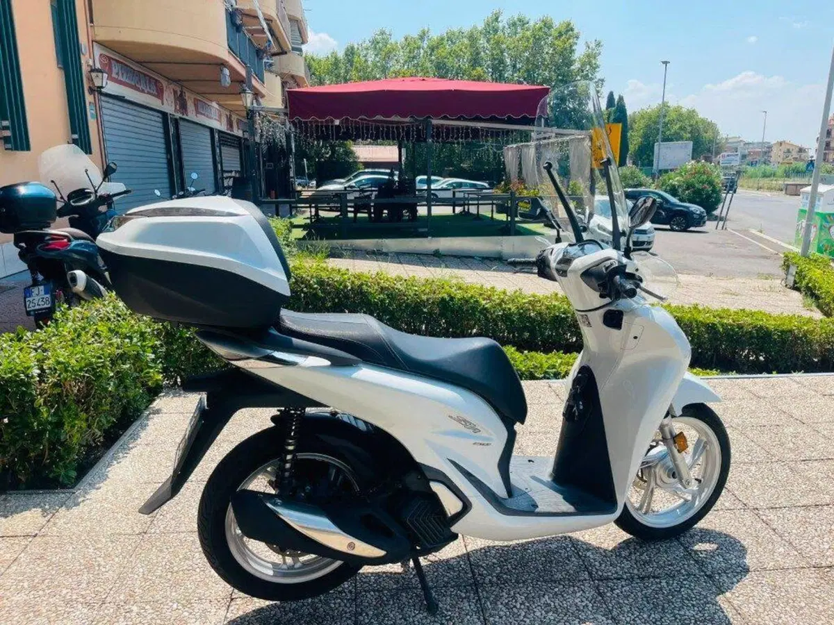 Honda SH 150i (2020 - 23) (8)
