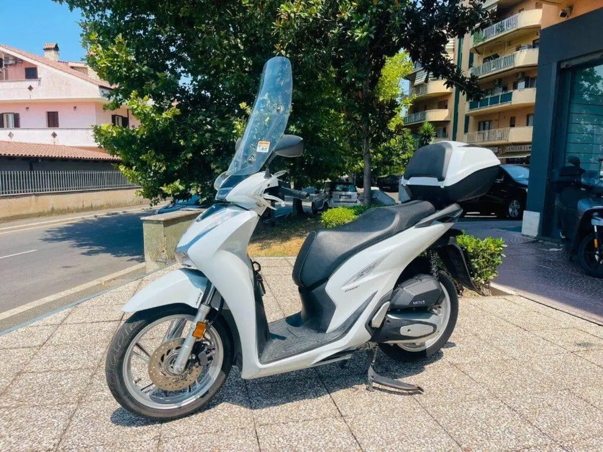 Honda SH 150i (2020 - 23) (4)