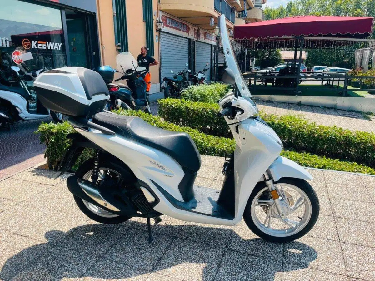 Honda SH 150i (2020 - 23) (10)