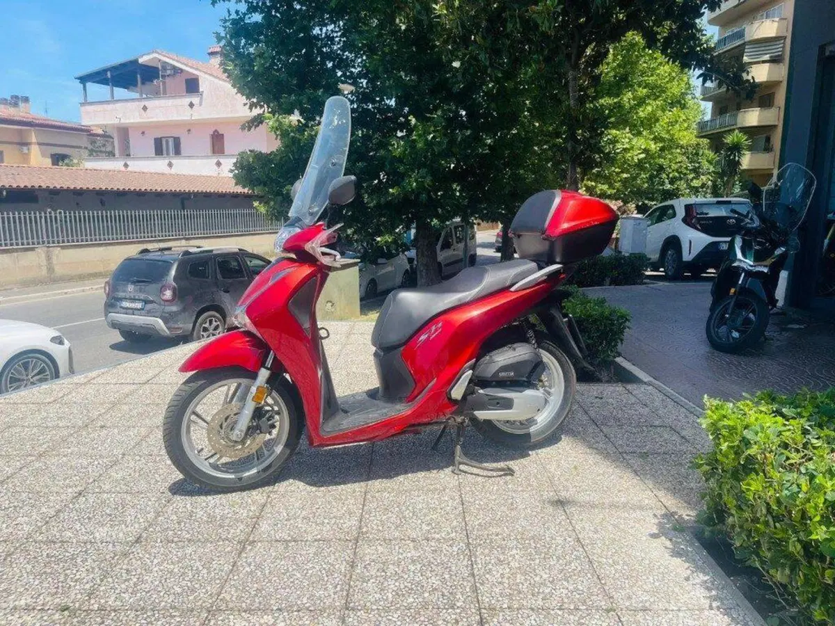 Honda SH 150i (2017 - 19) (9)