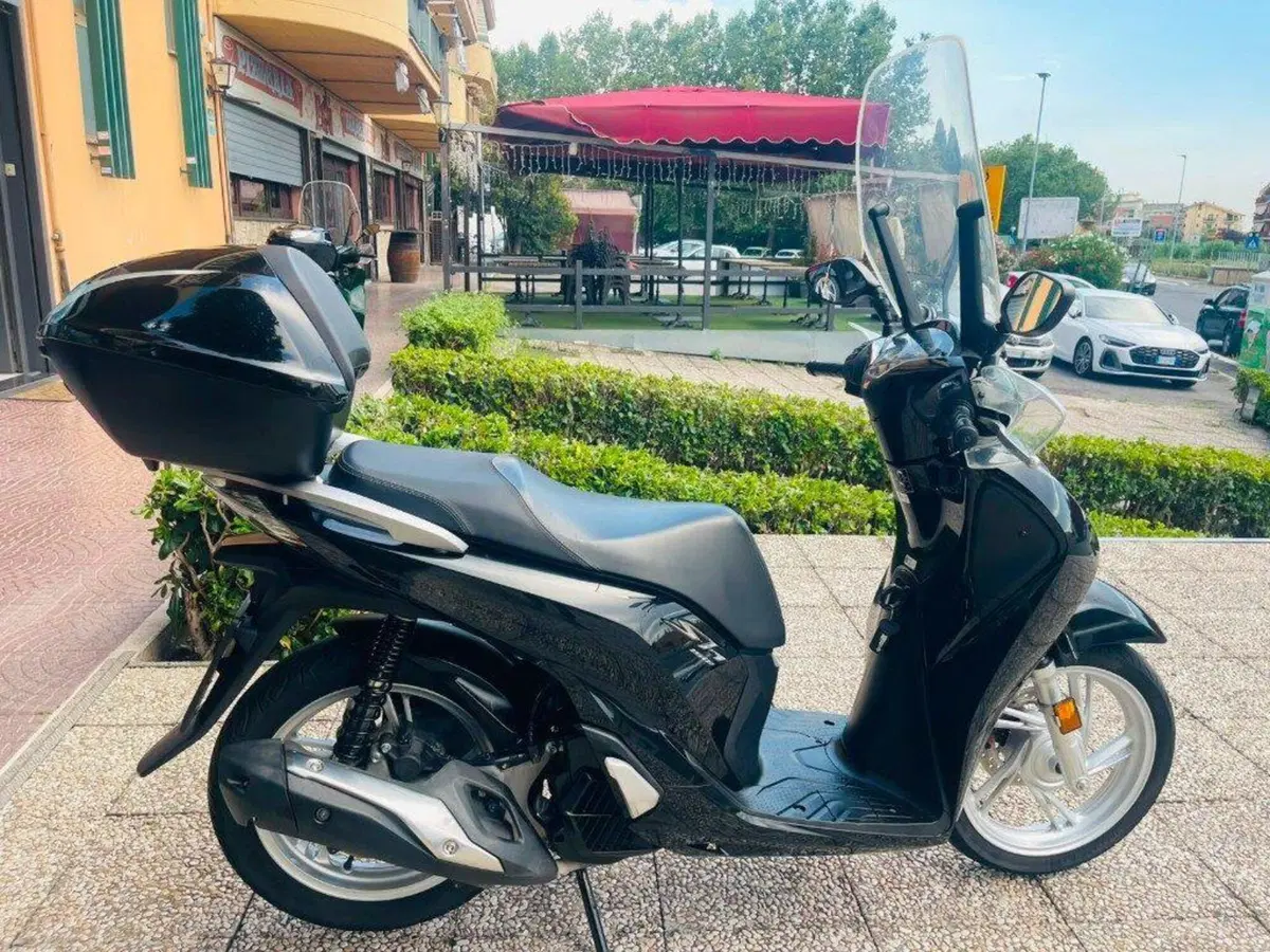 Honda SH 150i (2017 - 19) (3)