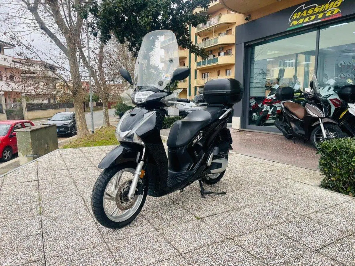 Honda SH 150i (2017 - 19) (9)