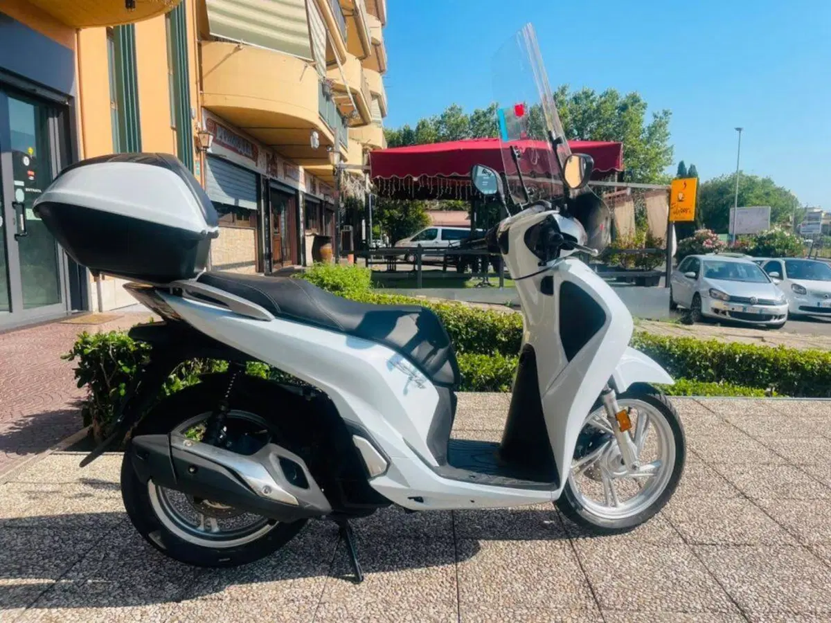 Honda SH 150i (2017 - 19) (7)