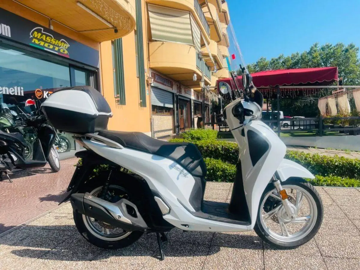 Honda SH 150i (2017 - 19) (8)