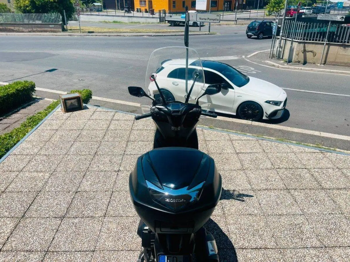 Honda SH 125i Sport (2022 - 23) (2)