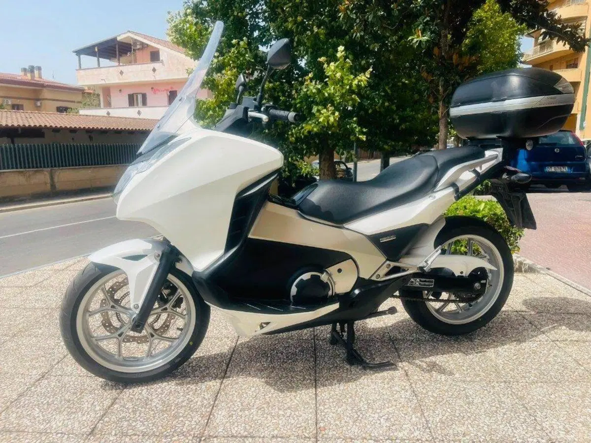 Honda Integra 700 (2011 - 13) (8)