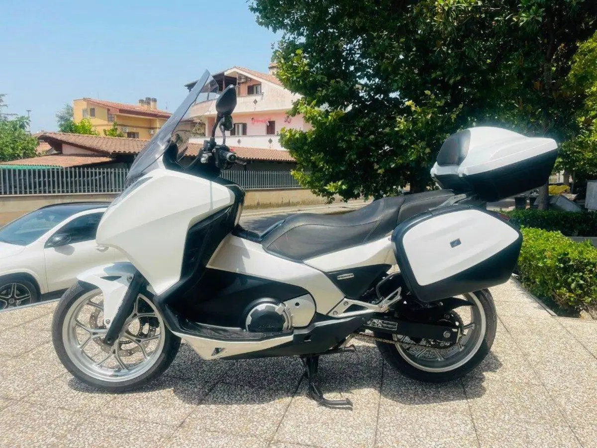 Honda Integra 700 (2011 - 13) (10)