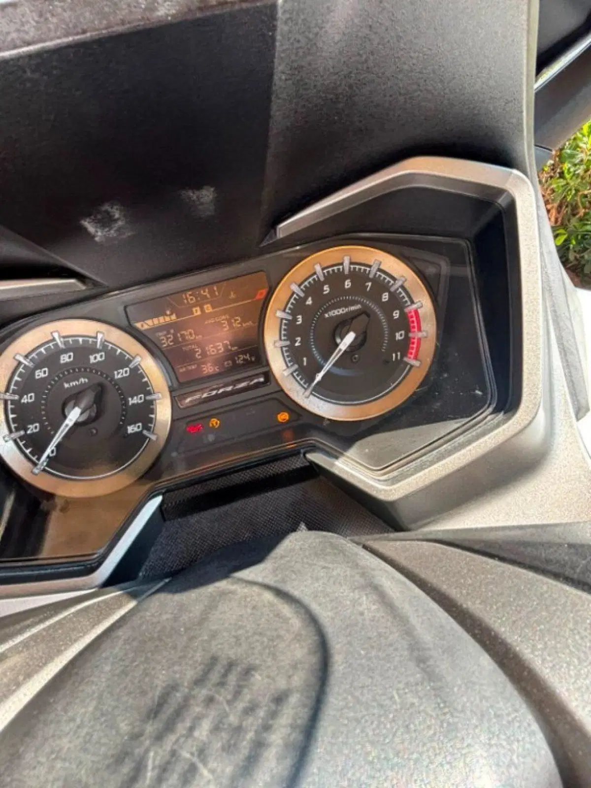 Honda Forza 350 (2022 - 24) (3)