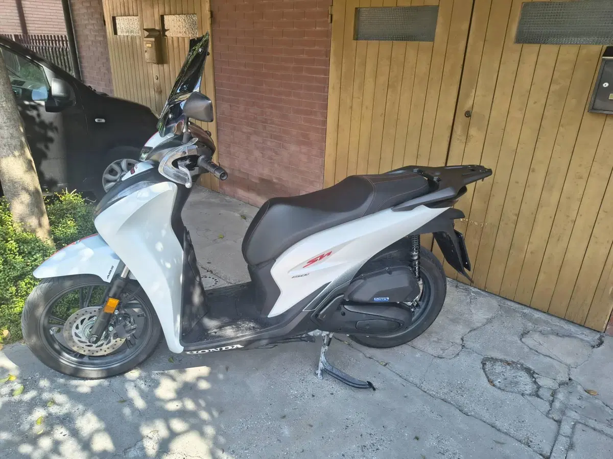 Honda SH 150i Sport (2024 - 25) (2)