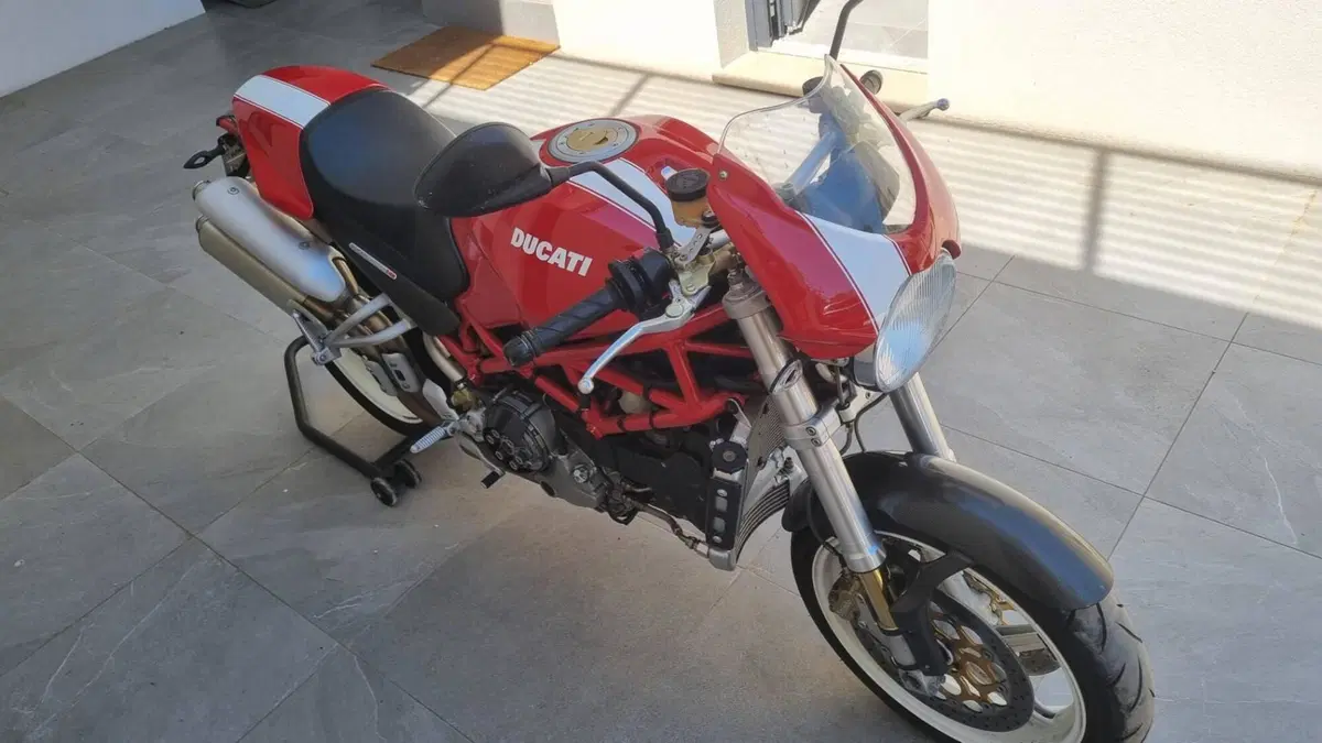 Ducati Monster S4R (2003 - 05) (4)