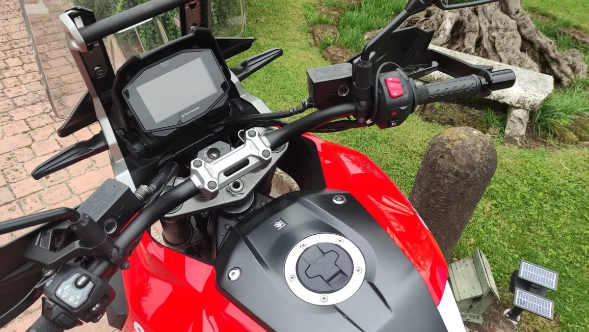 Suzuki V-Strom 1050XT (2020 - 23) (3)