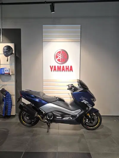 Yamaha T-Max 530 DX (2017 - 19) usata