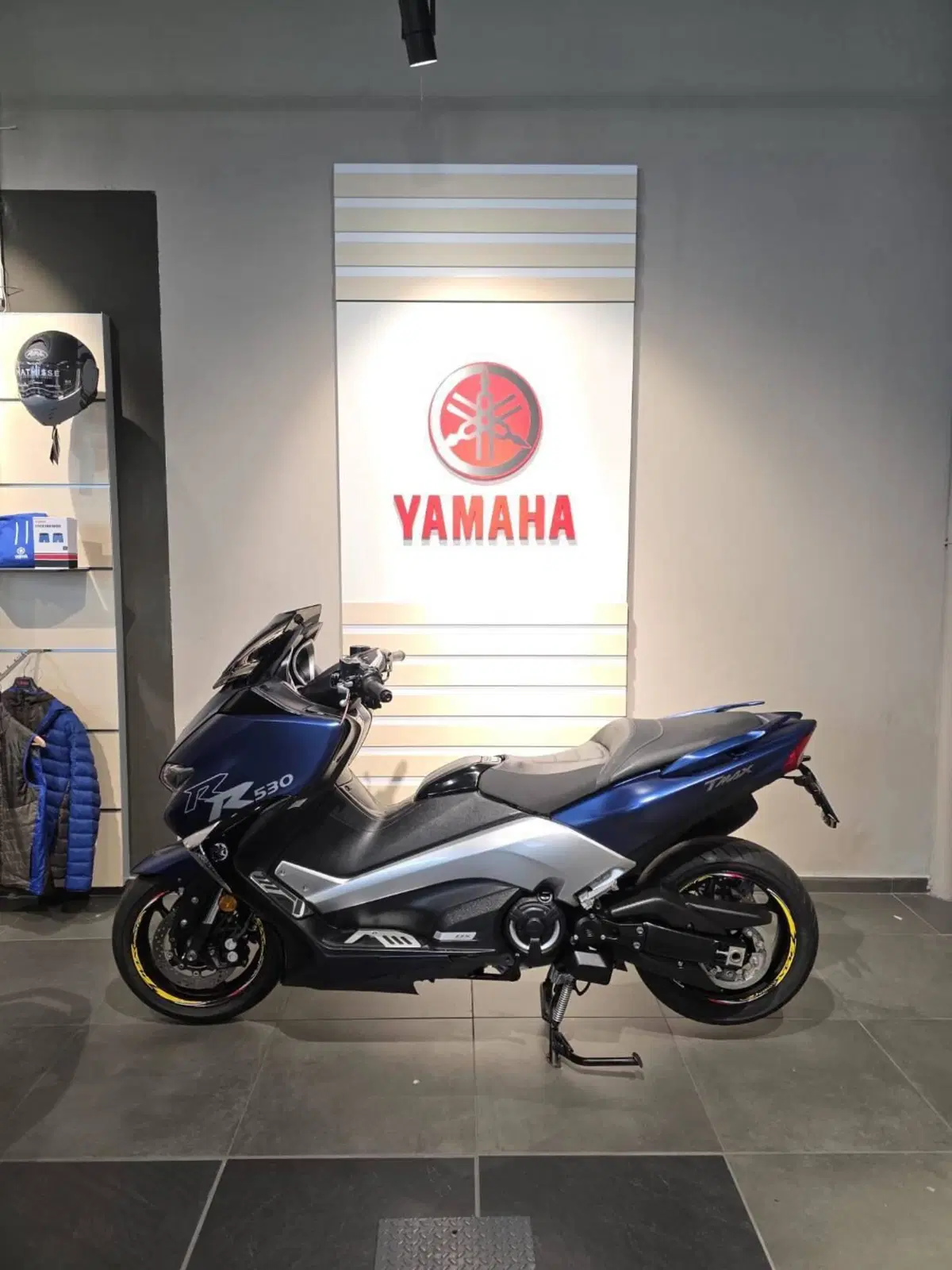Yamaha T-Max 530 DX (2017 - 19) (2)