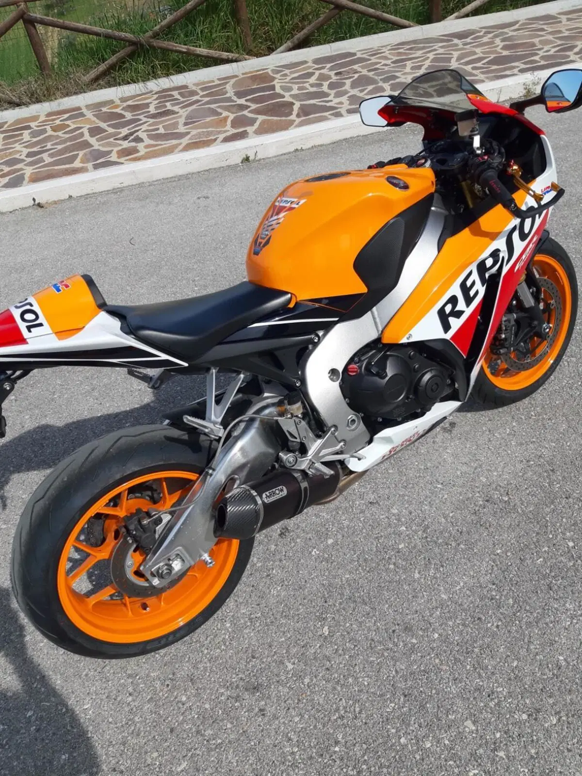 Honda CBR 1000 RR Fireblade (2012 - 16) (10)