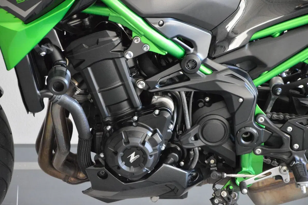 Kawasaki Z 900 (2021 - 24) (14)