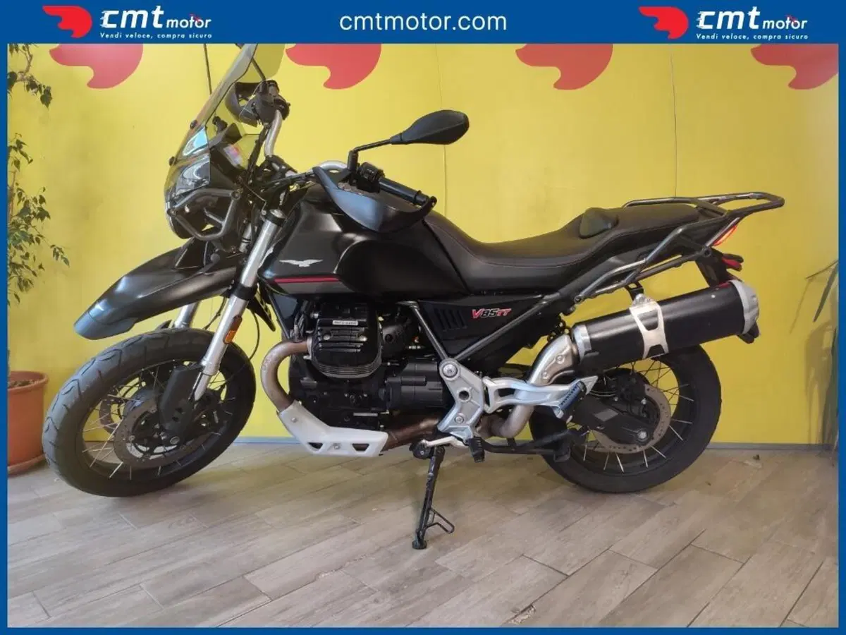 Moto Guzzi V85 TT (2021 - 23) (3)