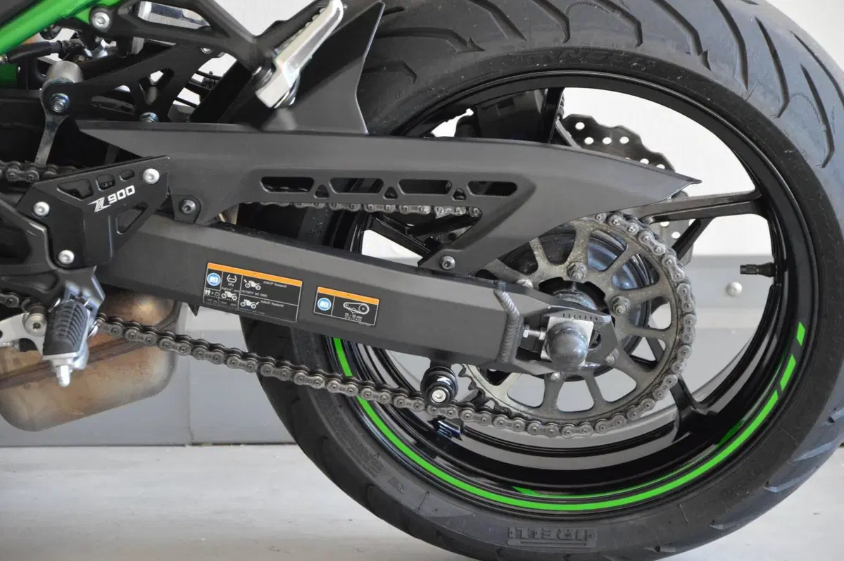 Kawasaki Z 900 (2021 - 24) (15)