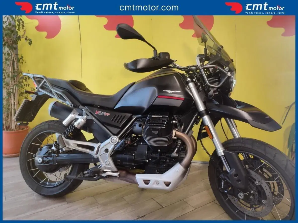 Moto Guzzi V85 TT (2021 - 23) (6)