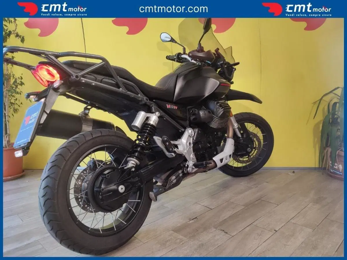 Moto Guzzi V85 TT (2021 - 23) (8)