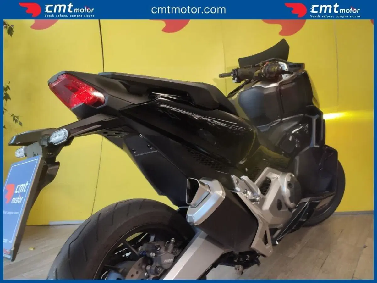 Honda Forza 750 DCT Urban (2021 - 24) (8)