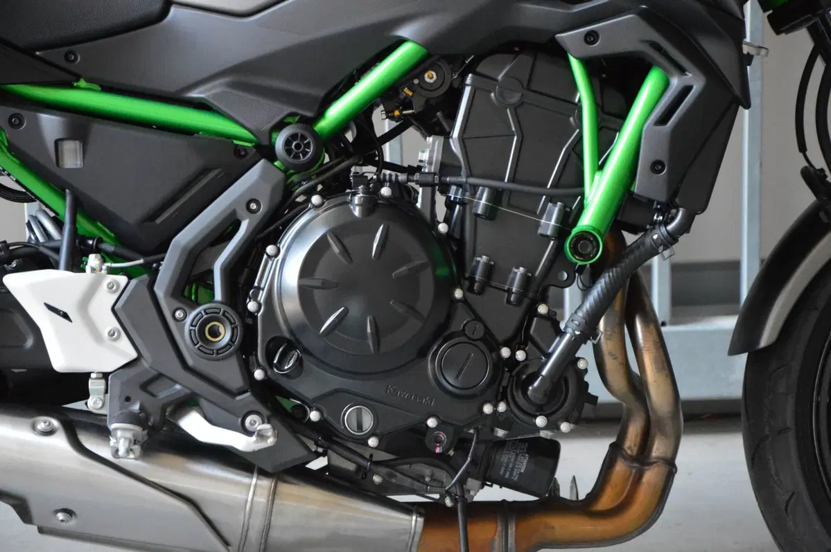 Kawasaki Z 650 (2021 - 24) (5)