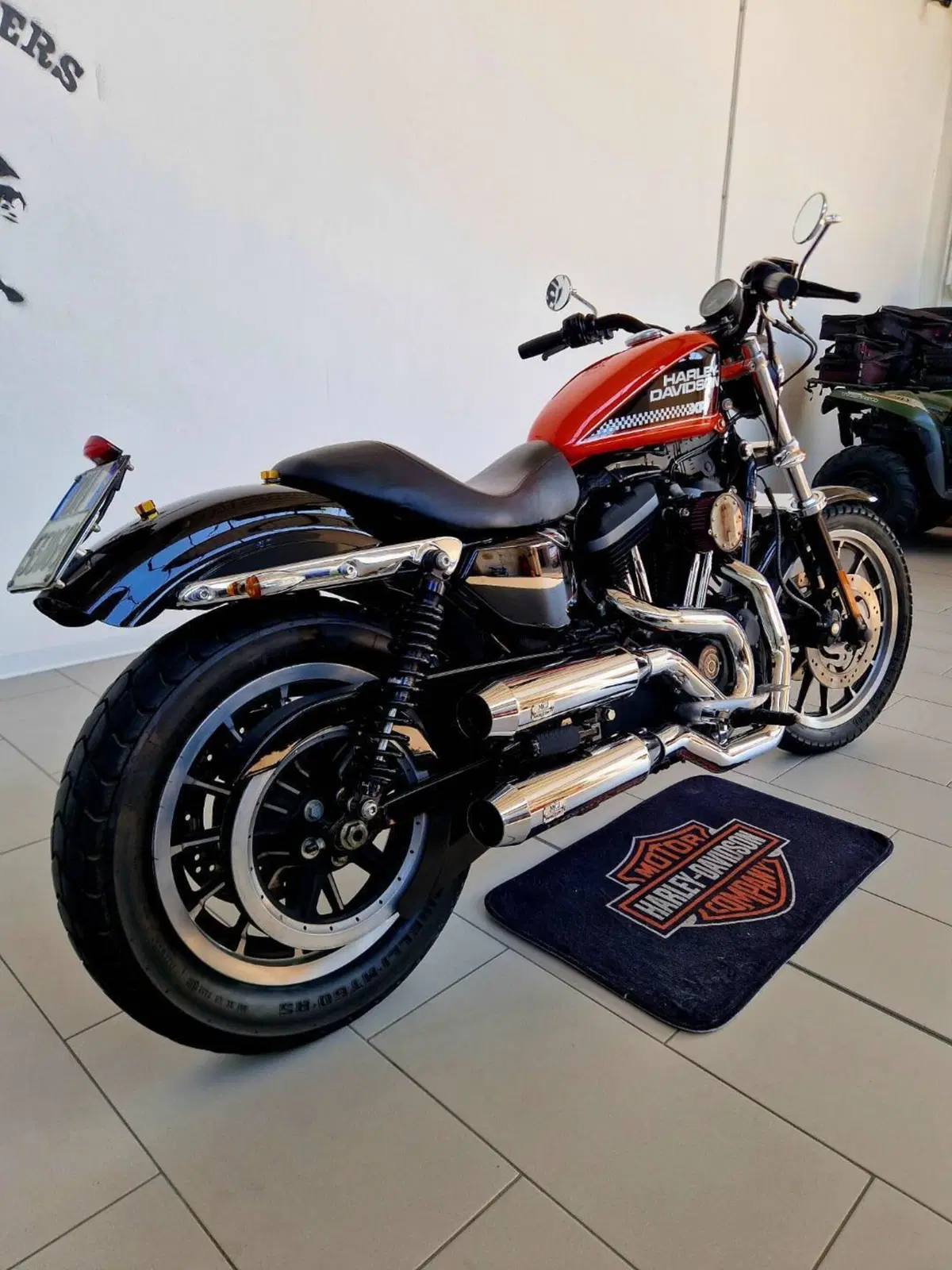 Harley-Davidson 883 R (2008 - 16) - XL 883R (5)