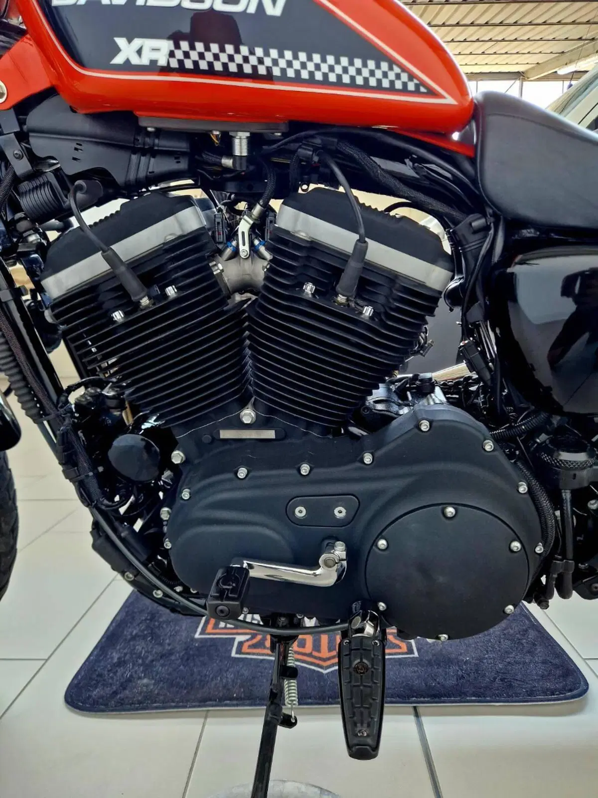 Harley-Davidson 883 R (2008 - 16) - XL 883R (9)