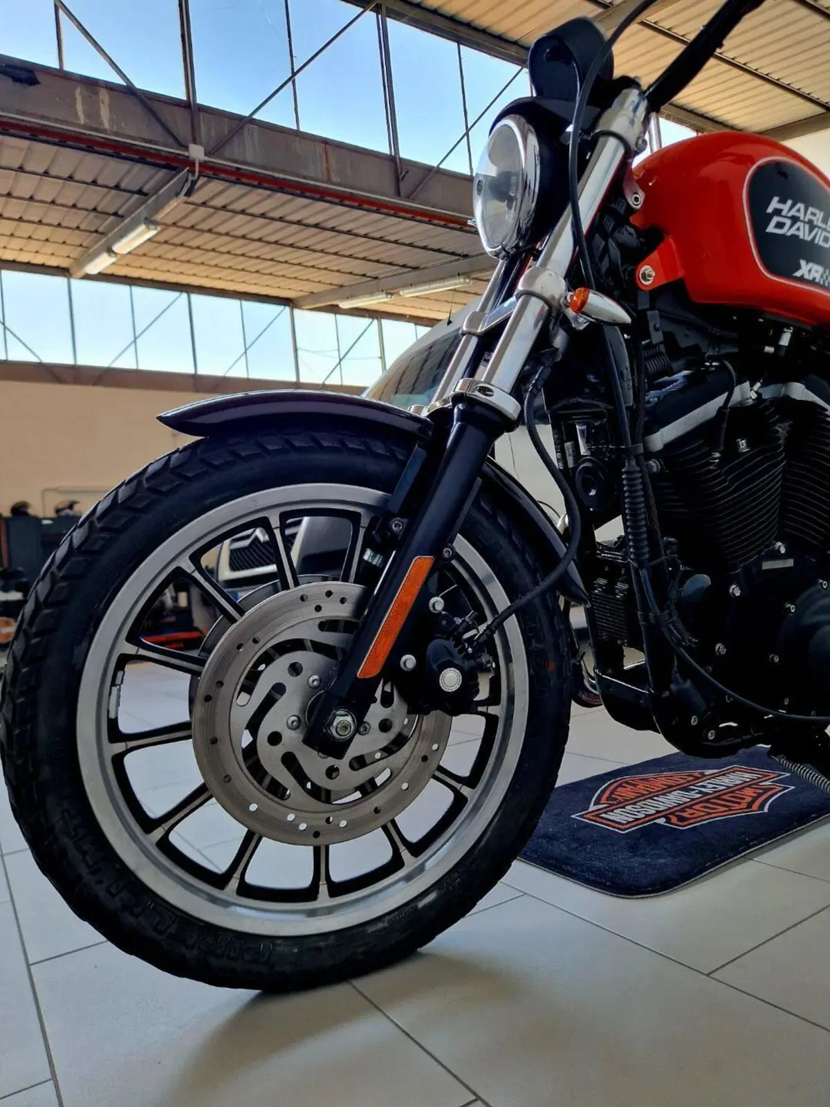 Harley-Davidson 883 R (2008 - 16) - XL 883R (18)