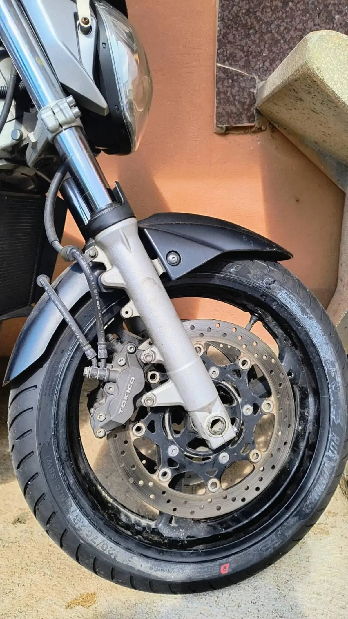 Suzuki GSR 600 (2006 - 11) (3)