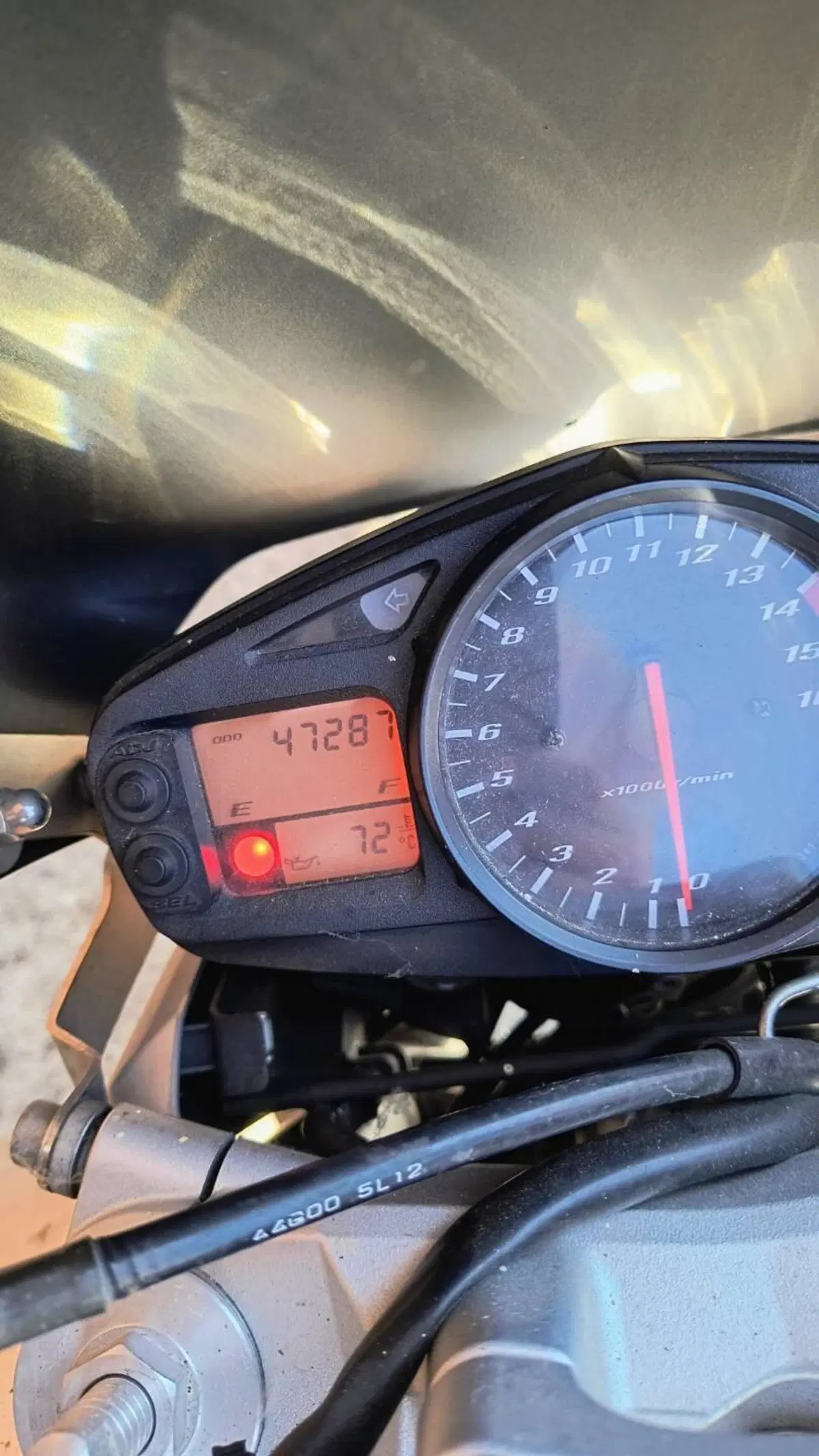 Suzuki GSR 600 (2006 - 11) (4)