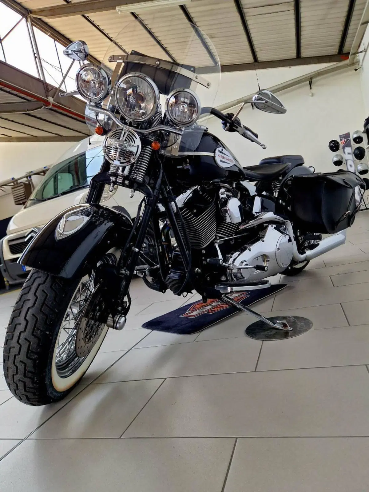 Harley-Davidson 1450 Heritage Springer Classic (2005 - 07) - FLSTSC (3)