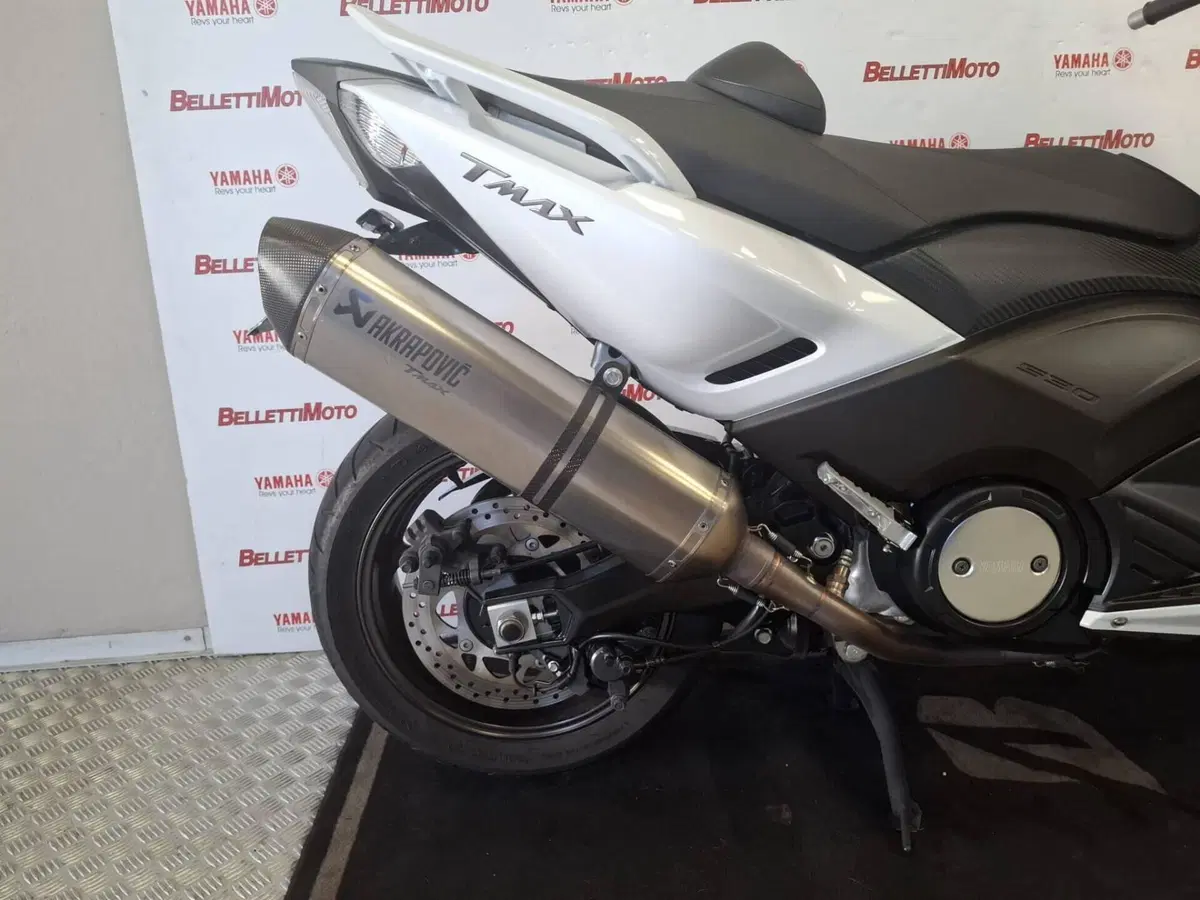 Yamaha T-Max 530 (2012 - 14) (4)