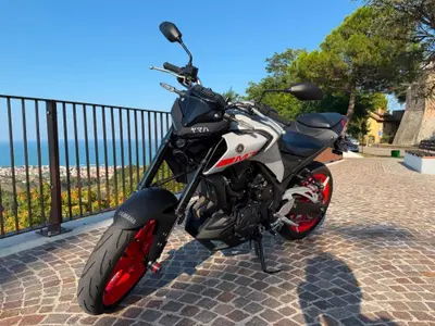 Yamaha MT-03 (2020) usata