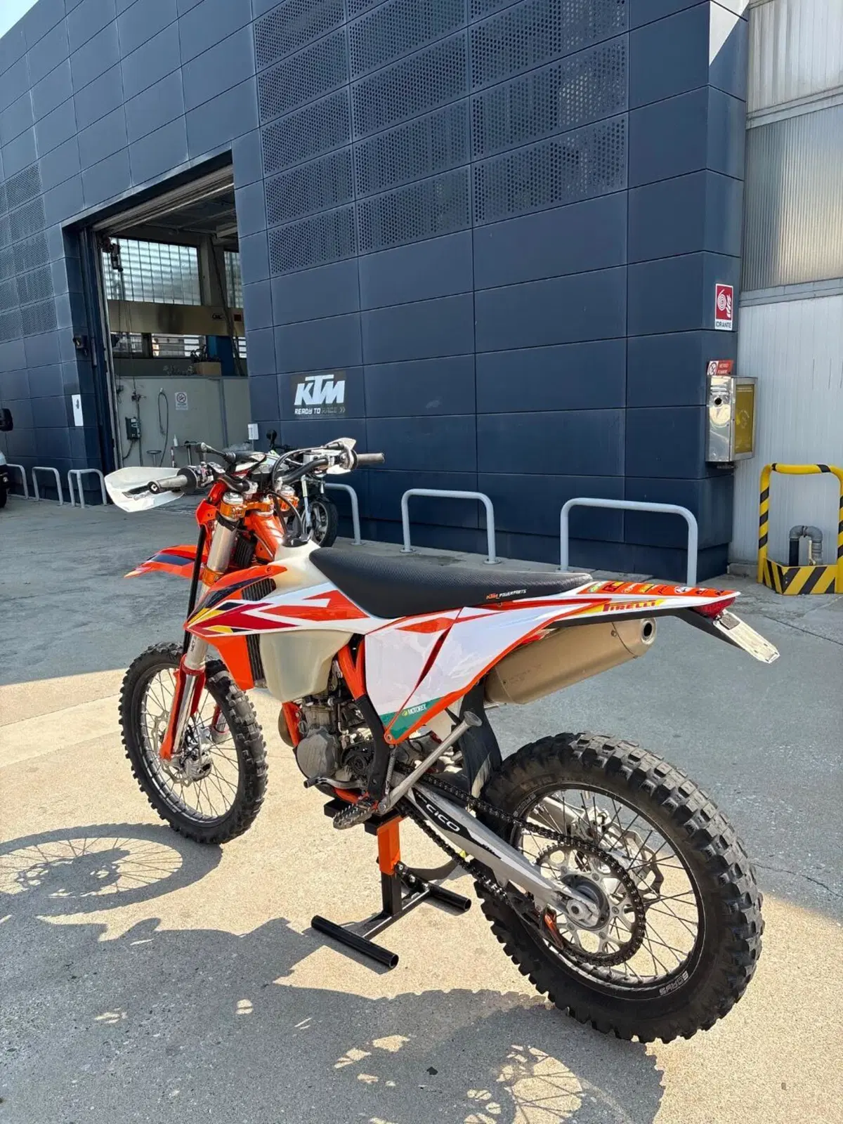 KTM 450 EXC-F Six Days (2023)