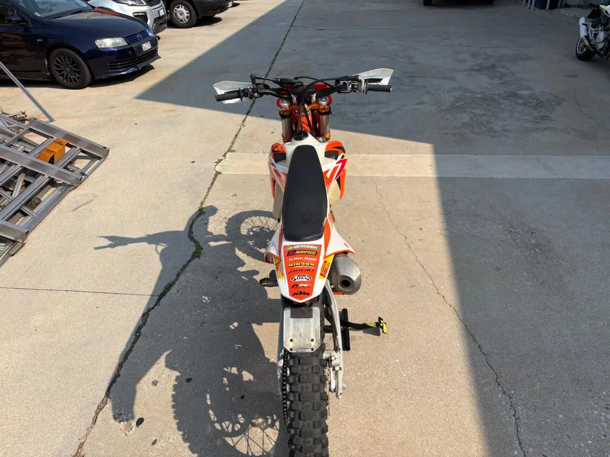 KTM 450 EXC-F Six Days (2023) (5)