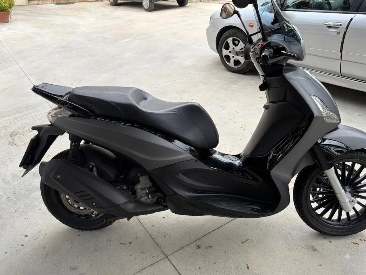 Piaggio Beverly 300 i.e. (2010 - 16) (3)