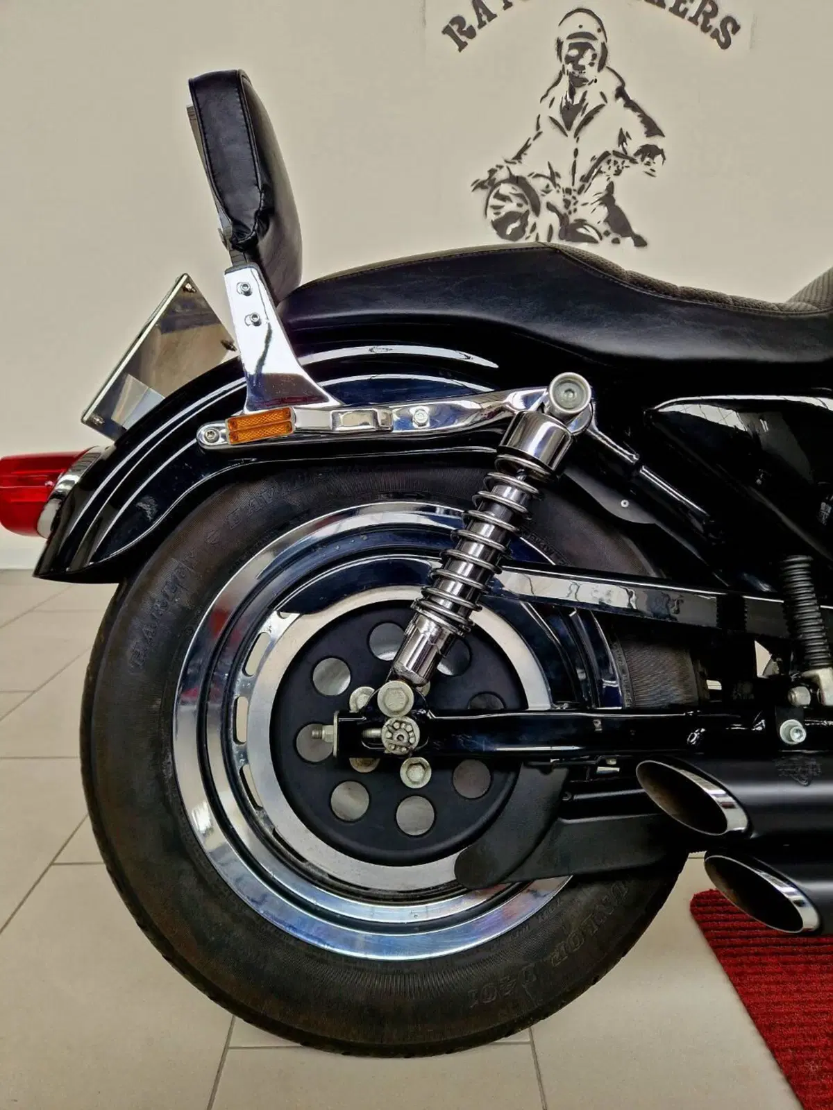 Harley-Davidson 1200 Custom (2001 - 03) - XL 1200C (15)