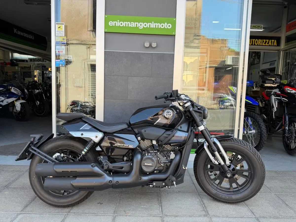 Benelli Leoncino 400 Bobber (2026) (3)