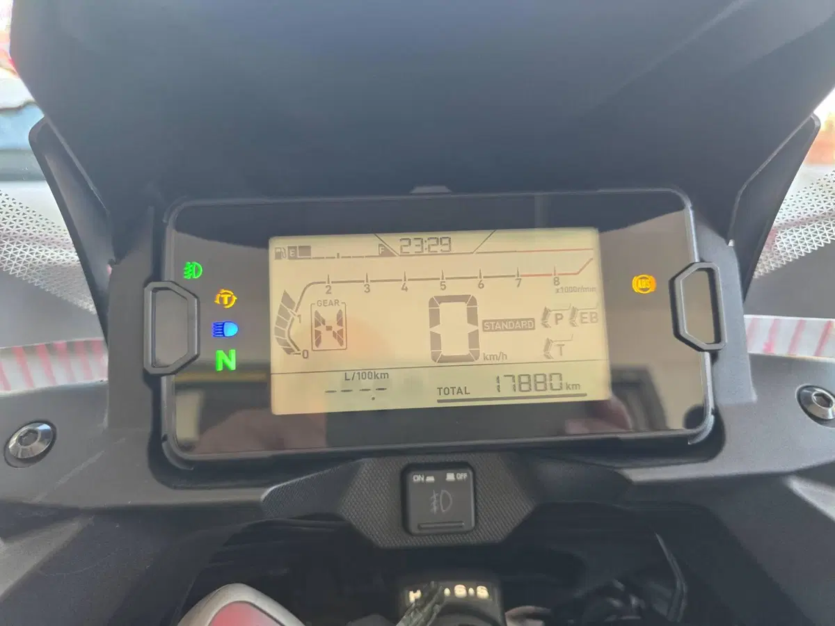 Honda NC 750 X DCT Urban (2021 - 24) (9)