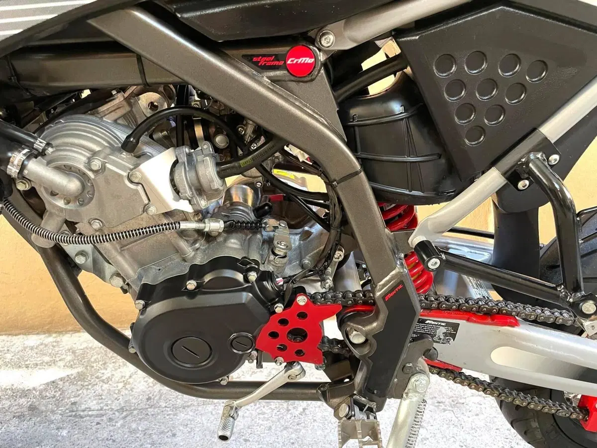 Fantic Motor XMF 125 Motard Performance 4t (2021 - 22) (6)