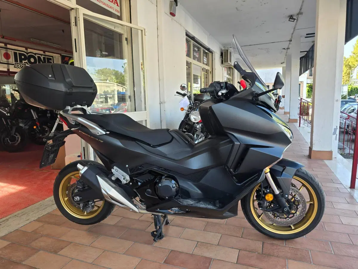 Honda Forza 750 DCT Special Edition (2024) (3)